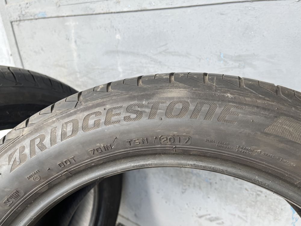 2 бр. летни гуми 225/50/18 Bridgestone RSC DOT 2017 5 mm