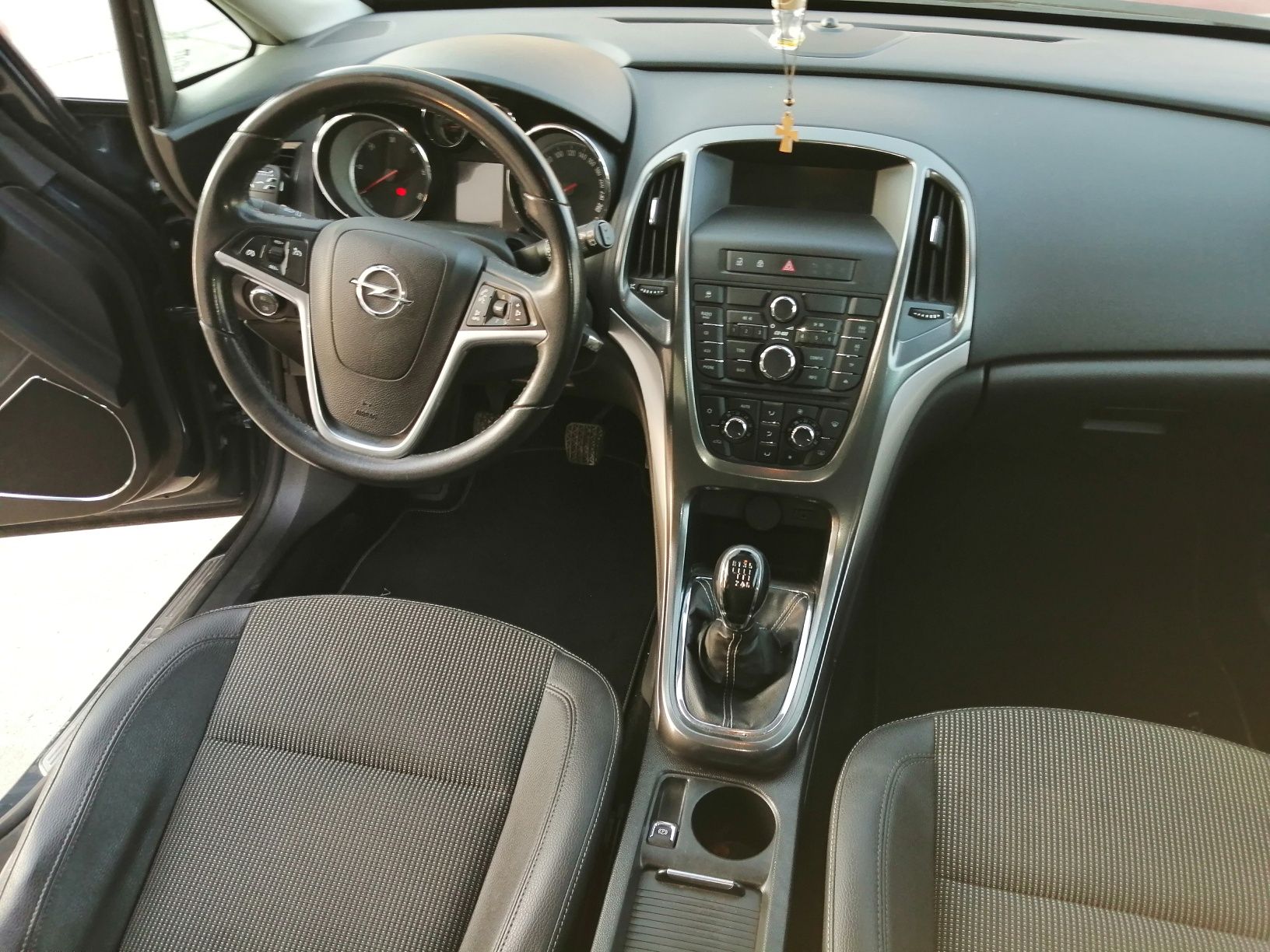 Opel Astra 2012, 1,7 CDTI