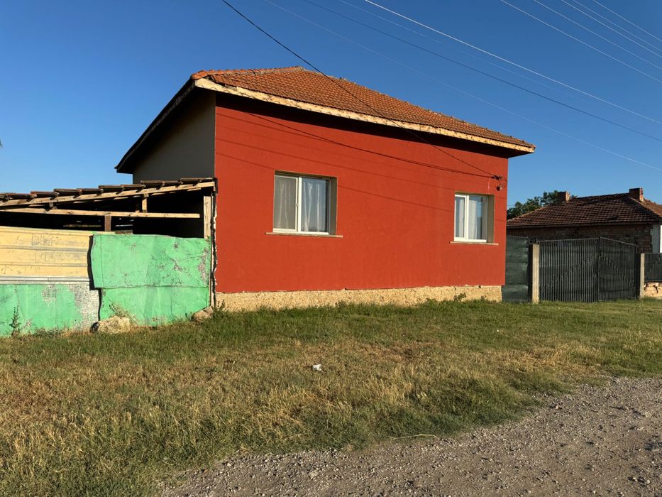 Продава се Къща в с. Биволаре, Област Плевен - 78 кв.м за 385 €/кв.м - Снимка #1