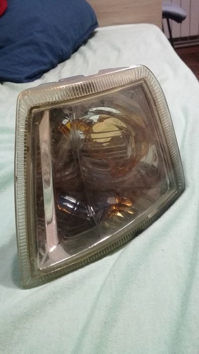 Яркий плафон в отличном состоянии