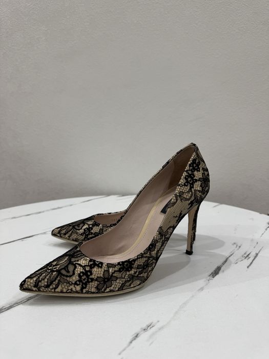 Продам женские туфли