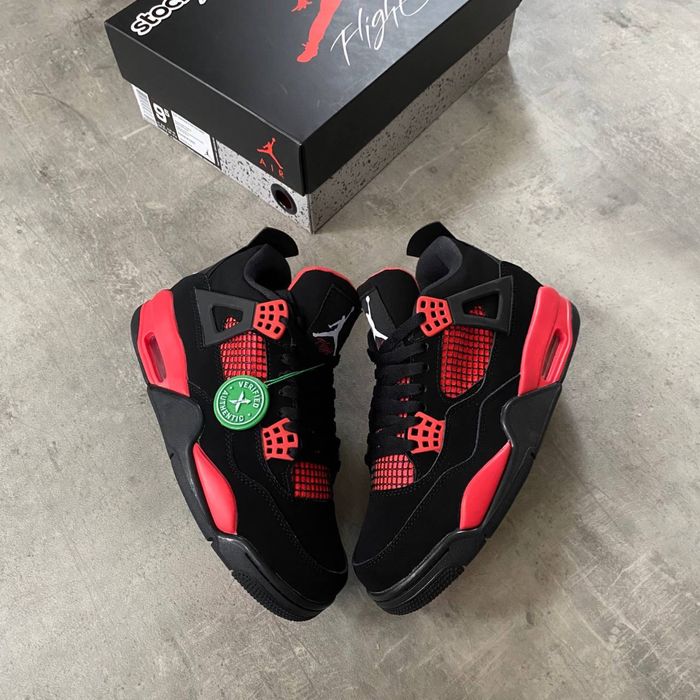 Air Jordan 4 Retro “Red THUNDER”