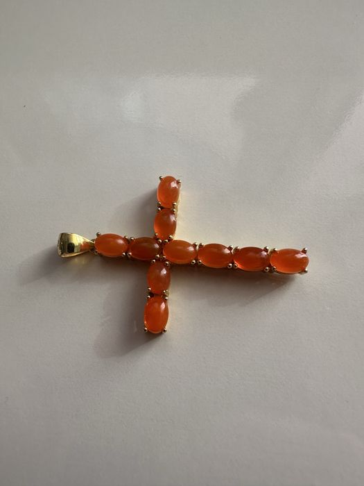 Висулка кръст