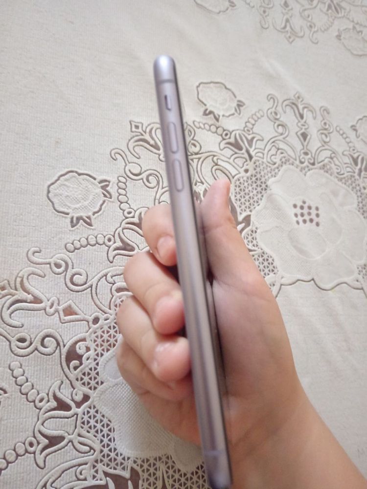 Iphone 11 sotiladi