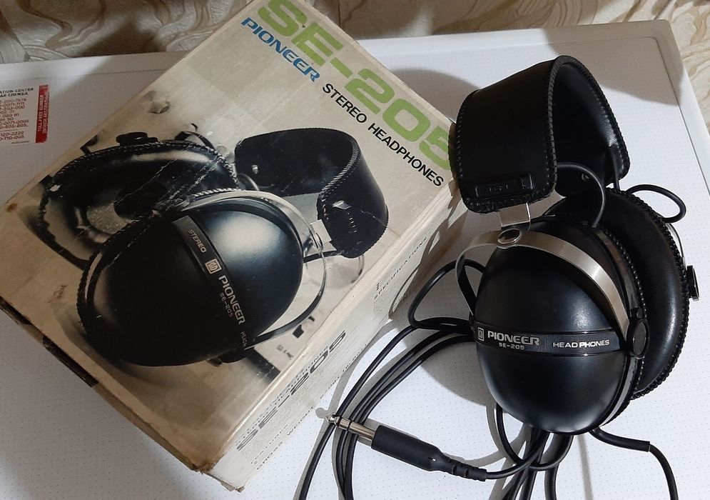 Продам стерео наушники Pioneer. Япония. Оригинал