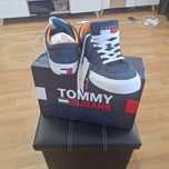 Tenesi TOMMY  Noi
