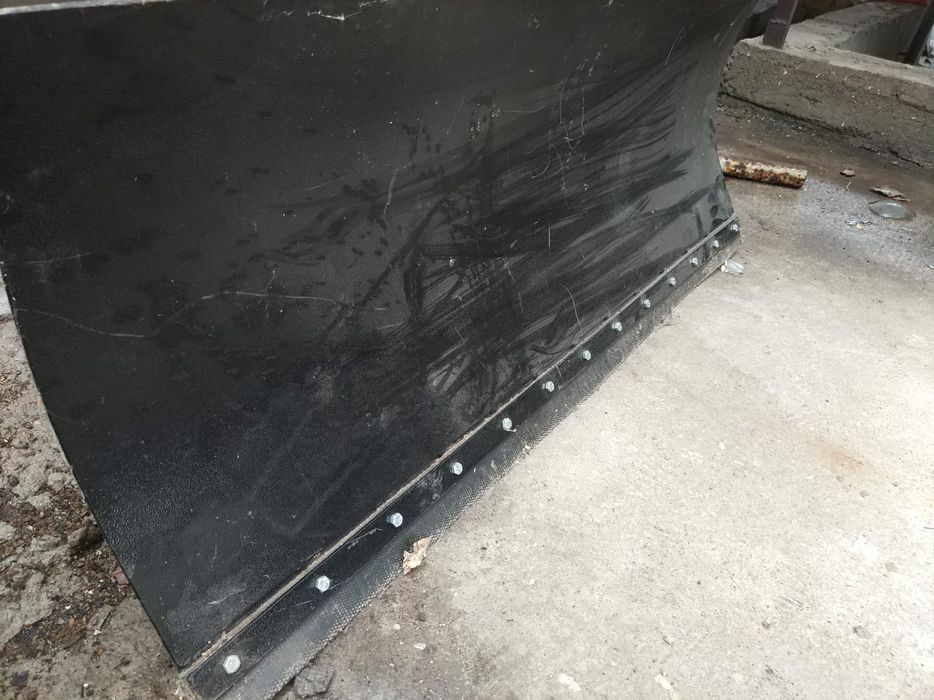 Снегоуборочный отвал