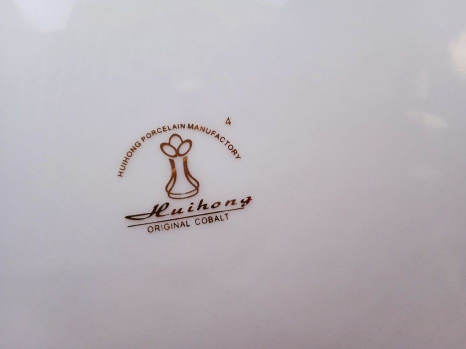 Красивый  набор. В отличном состоянии