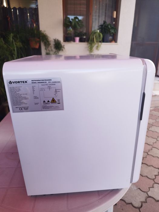 Vand mini frigider Vortex