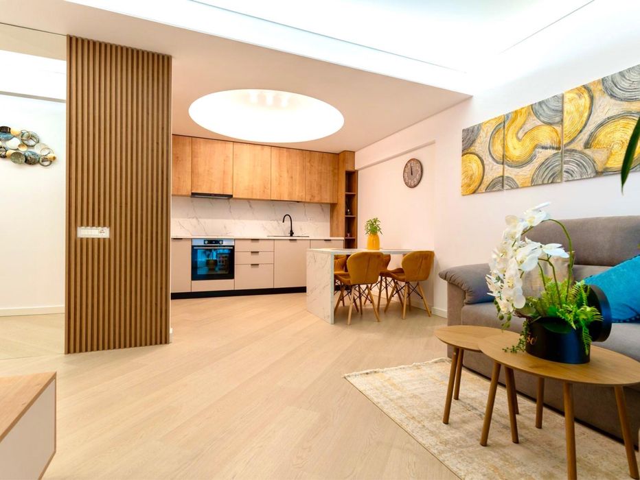 Proprietar direct- apartament superb, Cortina North, 3 camere