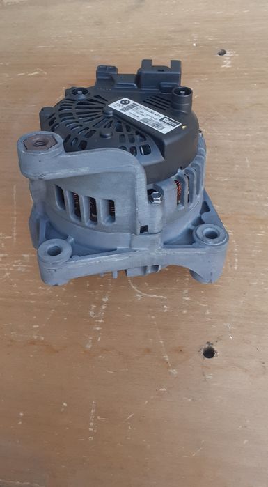Alternator BMW E90/ E91/ E92/ E 93 cărbuni și rulmenți noi