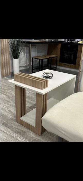 Журнальный столик