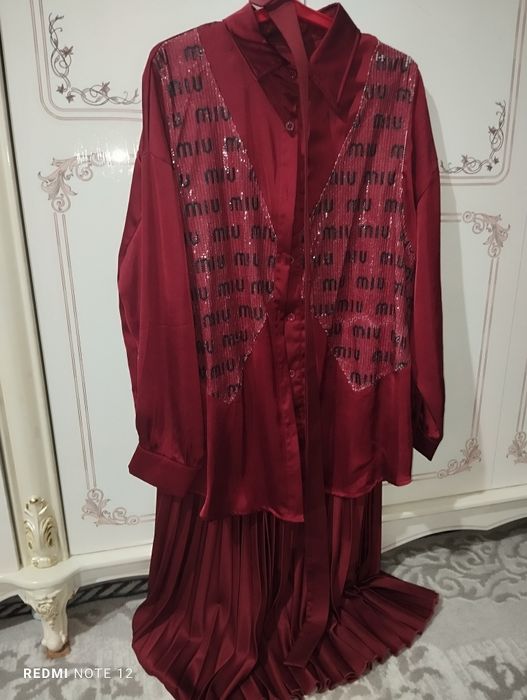 Kofta yubka qzil rang