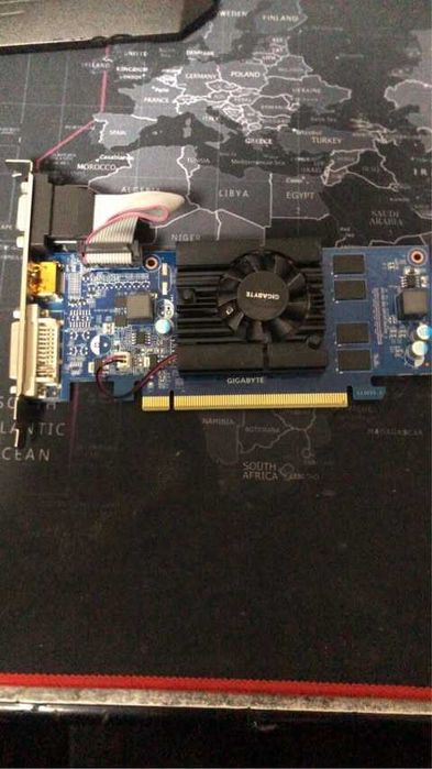 Placa video GeForce 210 1gb