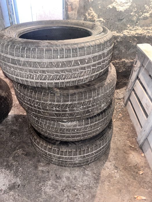 Продам зимние шины
