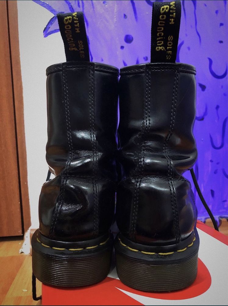 Bocanci de piele Dr.Martens 1460 originali 38