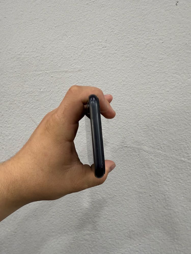 Iphone Xr 128gb naxtga va nasiyaga