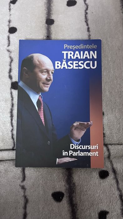 Carte Traian Basescu