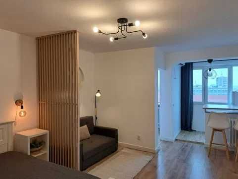 Garsoniera calduroasa la 5 minute de Metrou