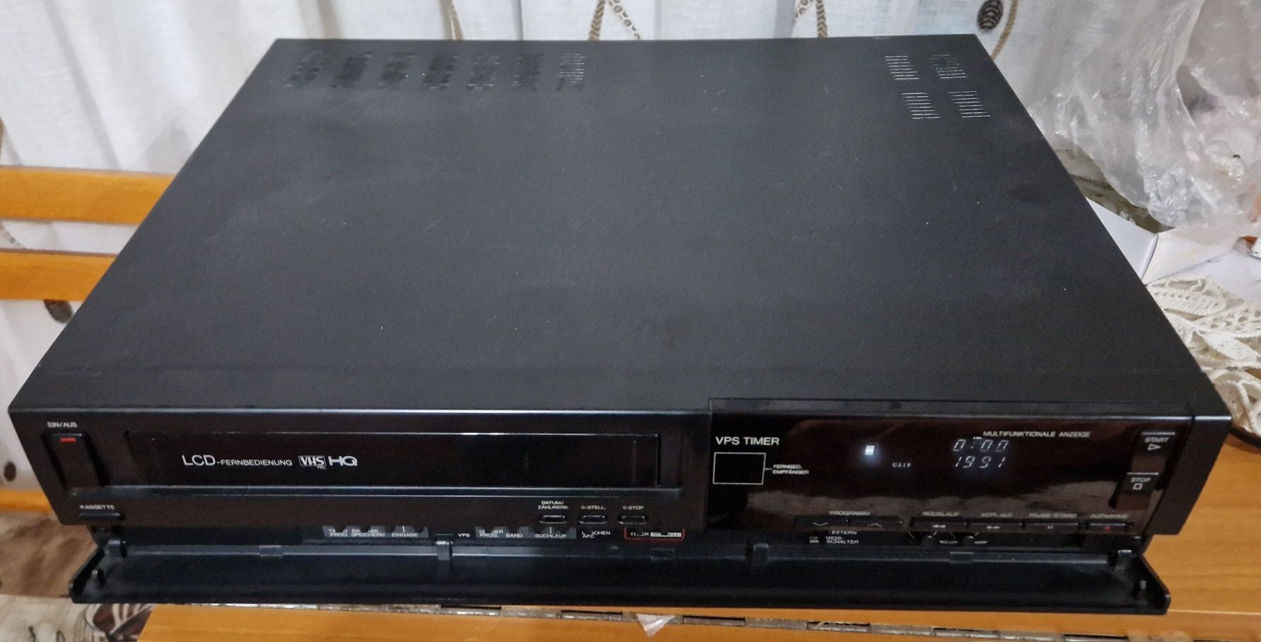 Aparat Video Recorder. VHS.Univesum.