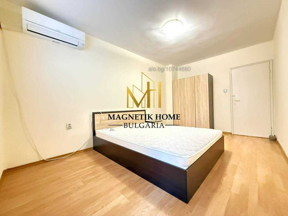 Просторен тристаен апартамент до Краснодар в ж.к. Възраждане