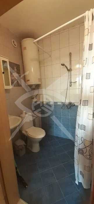 Дава се под наем Двустаен апартамент в Варна, Цветен квартал - 50 кв.м за 225 € - Снимка #4