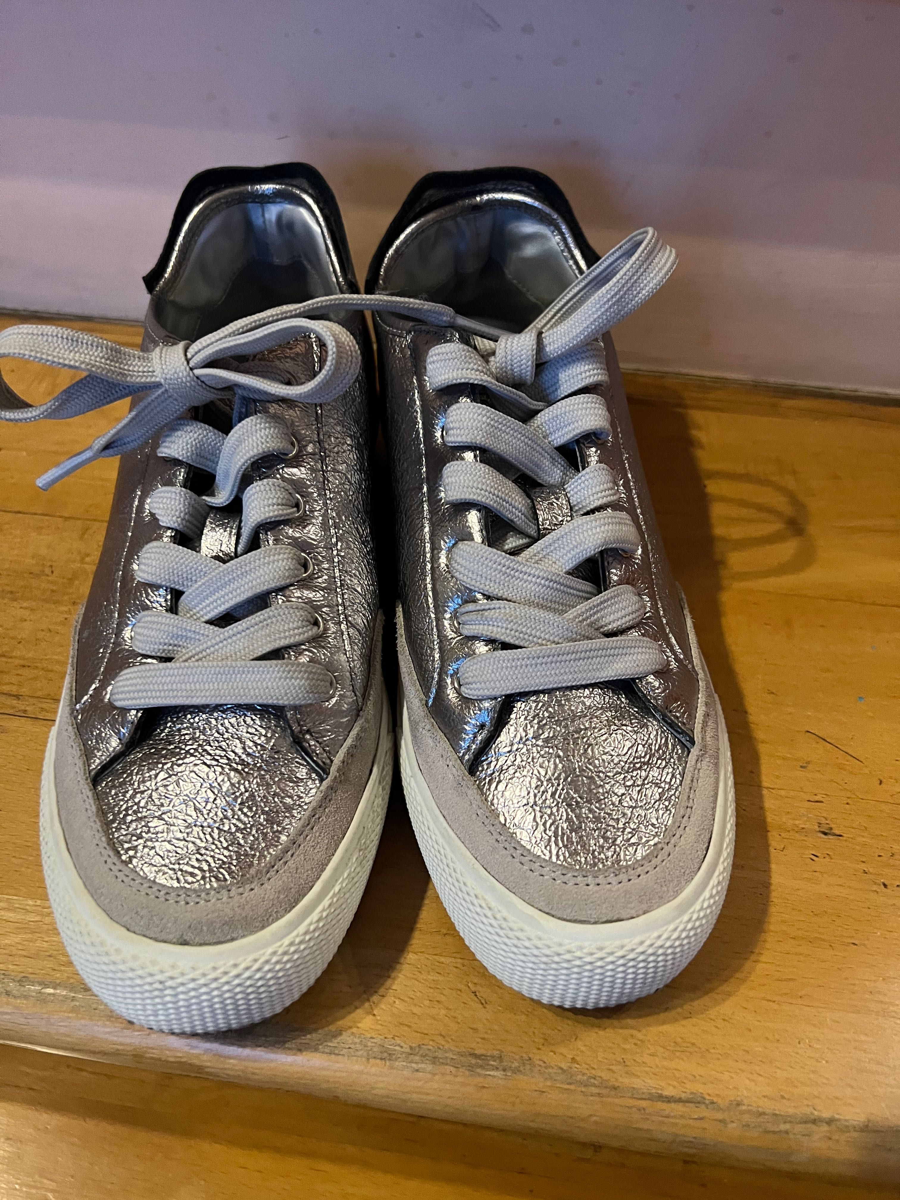 DKNY Metallic Silver & White Platform Logo