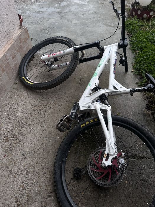 Vand bicicleta sau schimb cu kukirin