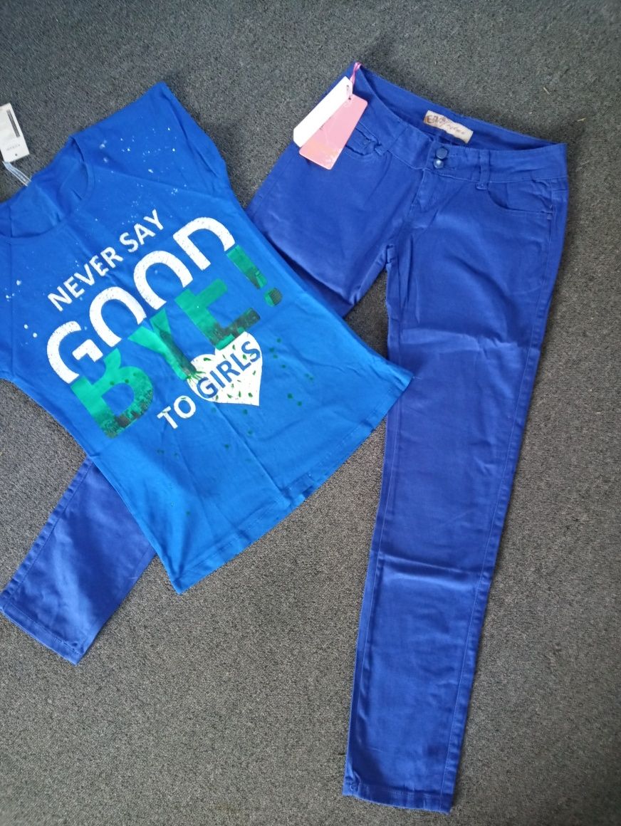 Дамски Тъмно син панталон със тениска лот
