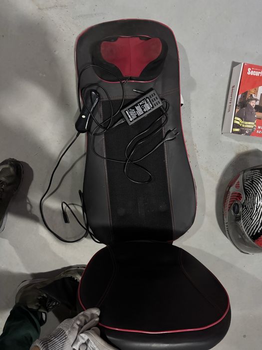 Масажное кресло и масажер