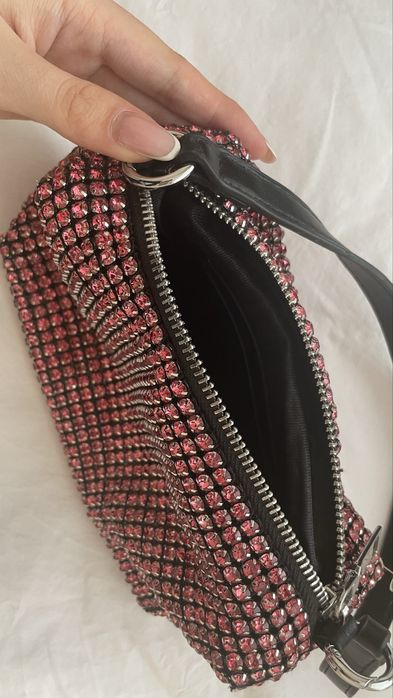 Розова блестяща чанта с камъни