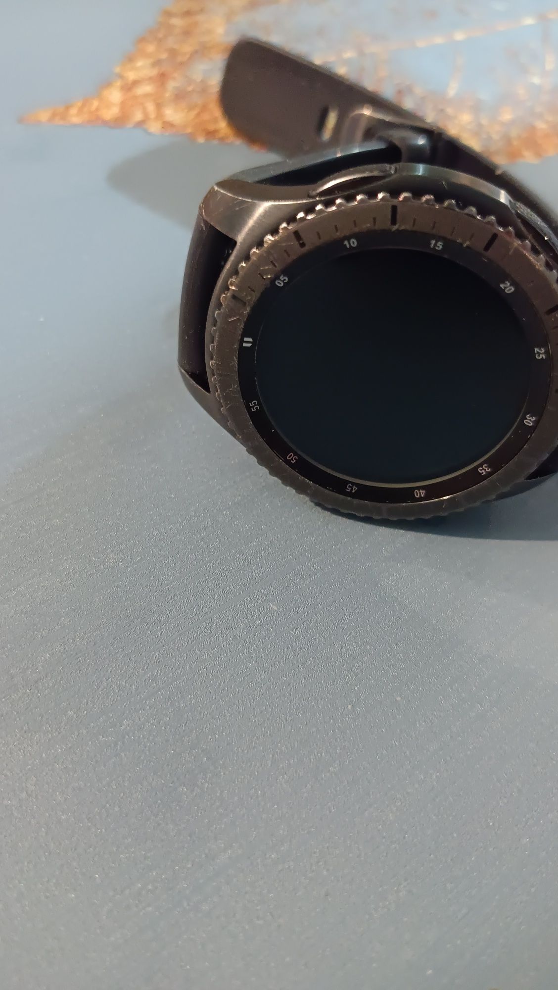 Vând smartwatch s3 frontier