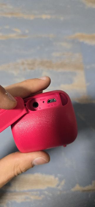 2 оригинални тонколонки Sony Xb01