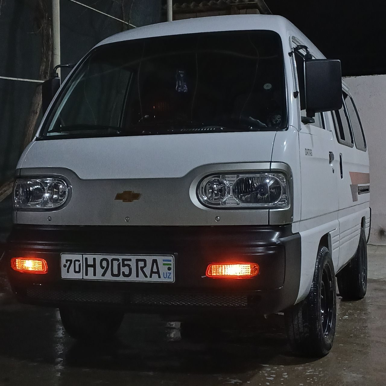 Damas 2021  rangi oq