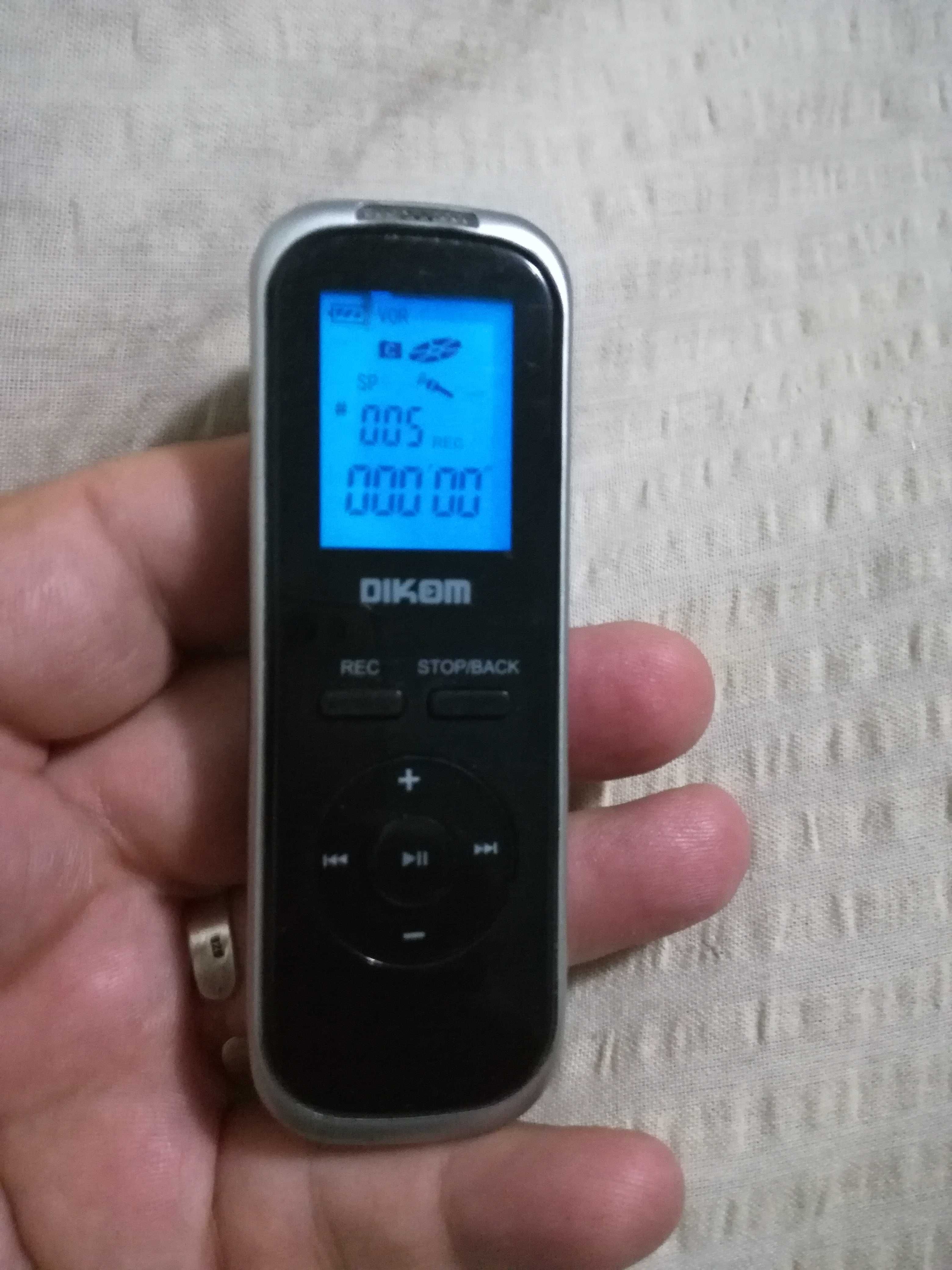 70 Lei. Reportofon pentru inregistrari. 240 ore. Valabil in Iasi.