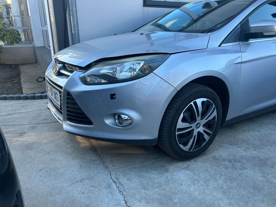 Stop stanga ford focus 3 e5