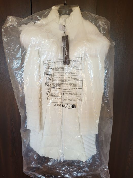 Яке дамско  GUESS ново