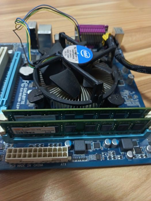 Vând kit placa de baza