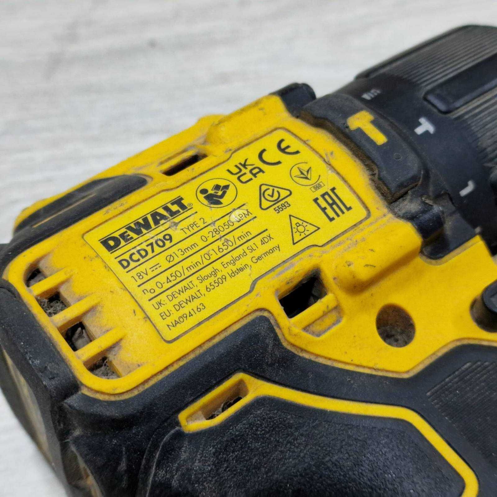 Безчетков Винтоверт Dewalt DCD709