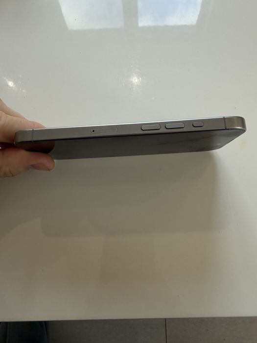 İphone 15 pro grey