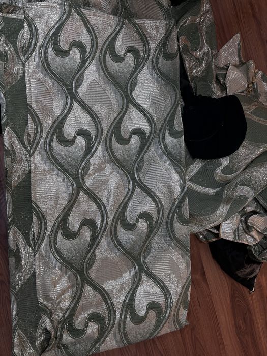 Шторы екі  бөлек терезеге  2,5 метрден.