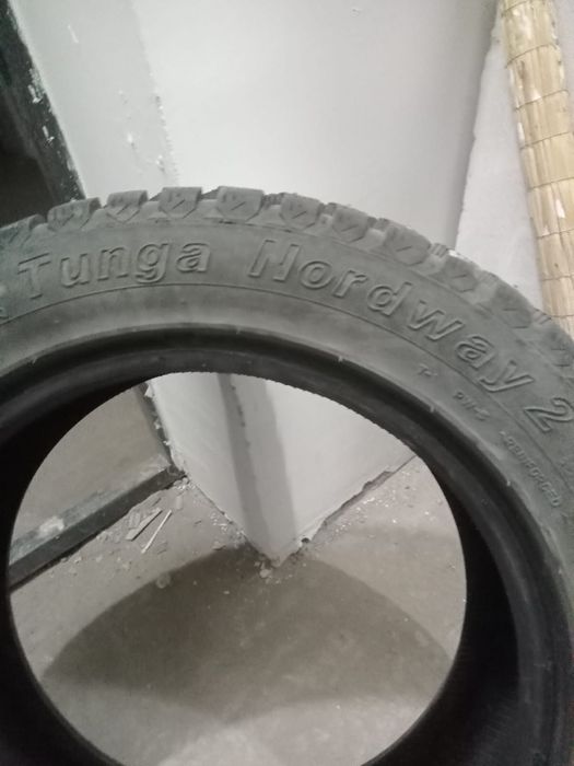 Продаю шины 215/60/16R