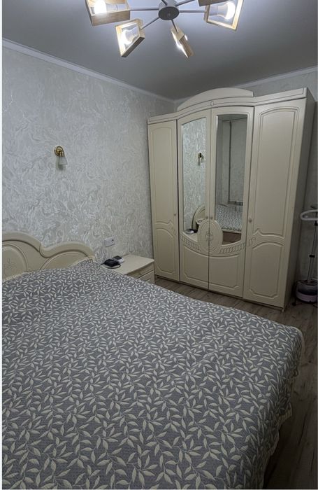 Срочно продам гарнитур