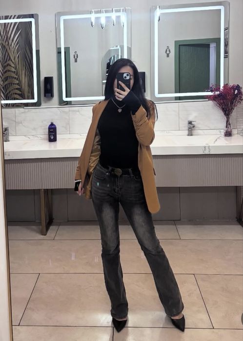 Продаю новые джинсы клёш со скидкой