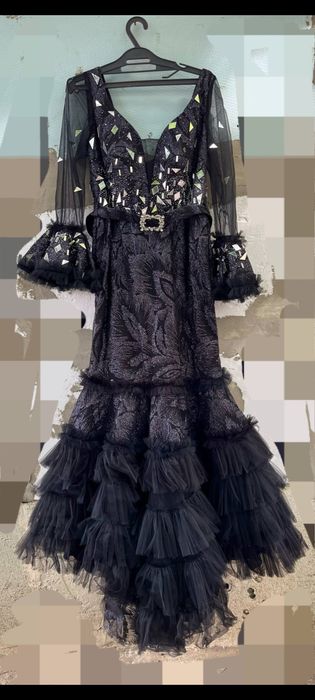 Официялни рокли .