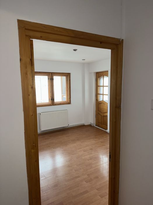 Apartament 3 camere decomandat Bicaz Dacia Zimbru