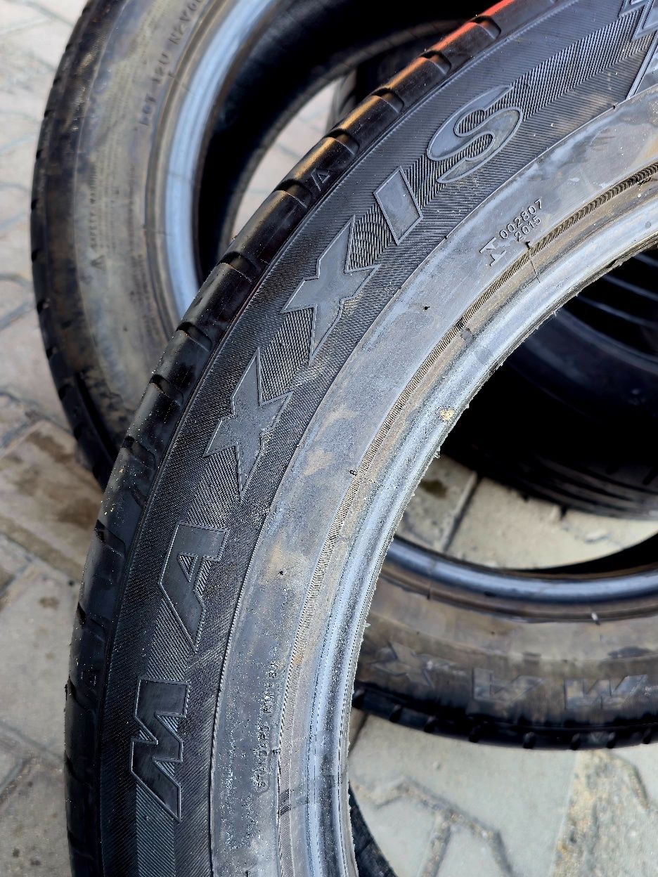 255 50 20 maxxis