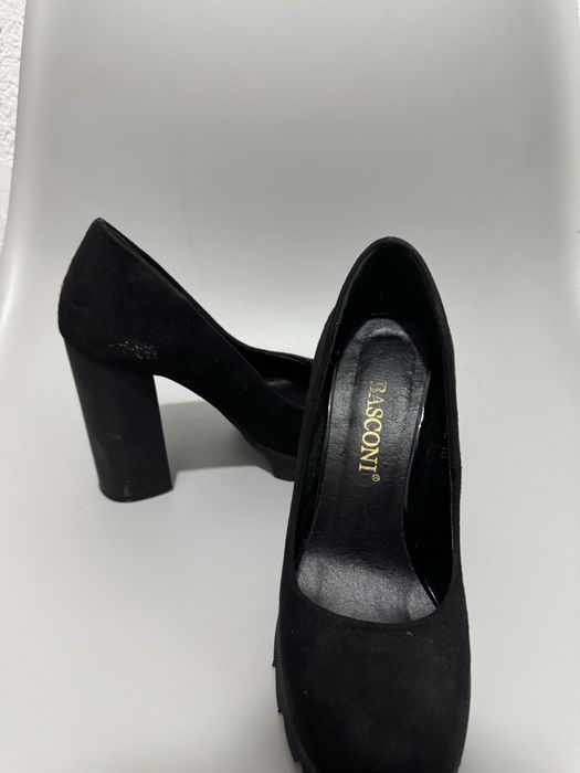 Обувь новая от Basconi