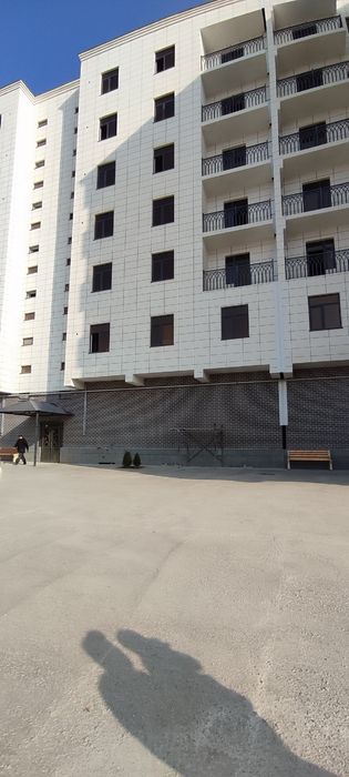 Продается  5-комнатная  квартира елитной доме