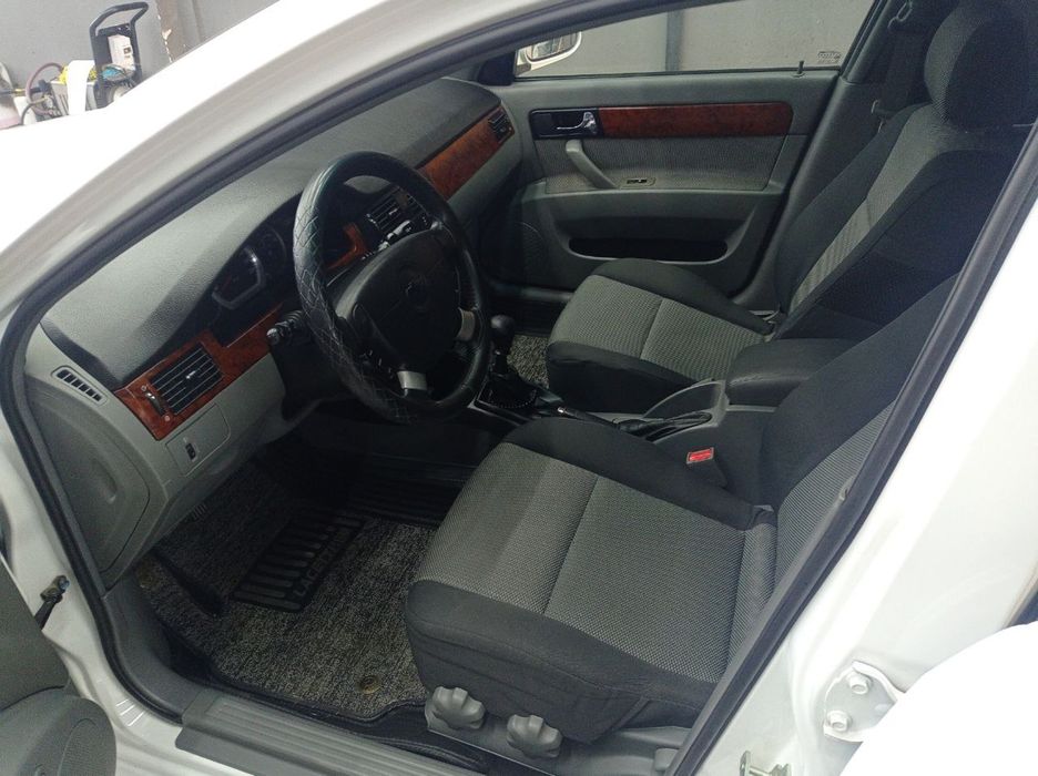 Lacetti yili 2014 prabeg 92.000 Kraska toza polni shumka